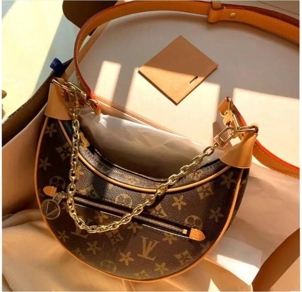 designer shoulder handbag vintage half-moon crossbody bag purse canvas leather printed golden chain hardware zipped wallets adjustable strap
designer shoulder handbag vintage half-moon crossbody bag purse canvas leather printed golden chain hardware zipped wallets adjustable strap
