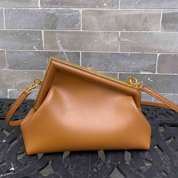 designer first handbags bag i bags and winter metal latch clip lambskin hand chain dinner bag women vct3 bb
designer first handbags bag i bags and winter metal latch clip lambskin hand chain dinner bag women vct3 bb