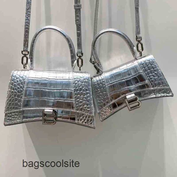 bag fashion hourglass leather letter balencaigass 2022 pattern home b trend designer crocodile buckle single bags shoulder portable messenge
bag fashion hourglass leather letter balencaigass 2022 pattern home b trend designer crocodile buckle single bags shoulder portable messenge