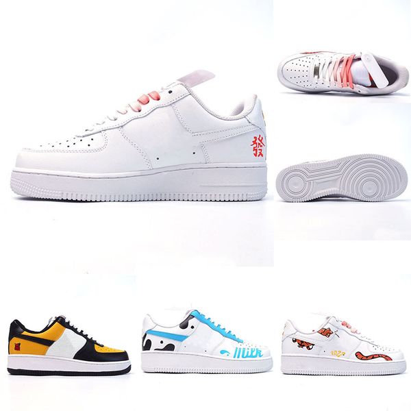 luxury sports casual shoes for men and women white black blue unc vintage tricolor mummy men's coach flat outdoor shoes size 5.5-13 gai
luxury sports casual shoes for men and women white black blue unc vintage tricolor mummy men's coach flat outdoor shoes size 5.5-13 gai