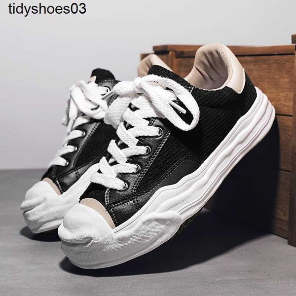 2021 autumn men's shoes maison mihara yasuhiro dissolving tide board shoes student thick bottom breathable casual shoes wick suede, Black
2021 autumn men's shoes maison mihara yasuhiro dissolving tide board shoes student thick bottom breathable casual shoes wick suede, Black
