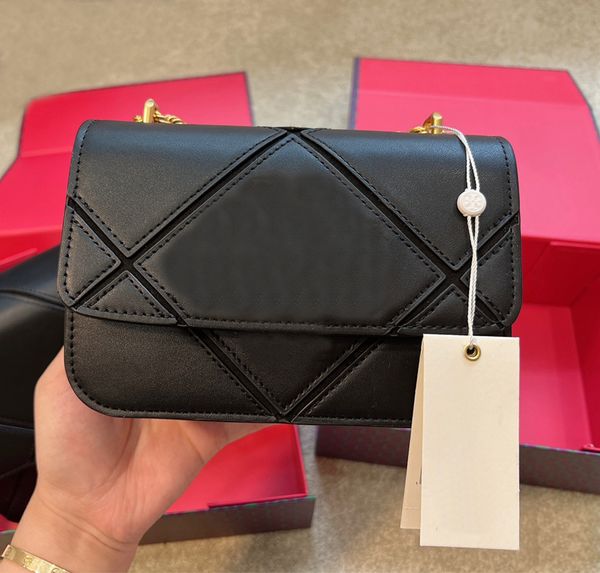 luxury designer bag shoulder handbags t quality high fashion women wallets clutch totes crossbody cowhide small gold brick chain bags ladies
luxury designer bag shoulder handbags t quality high fashion women wallets clutch totes crossbody cowhide small gold brick chain bags ladies
