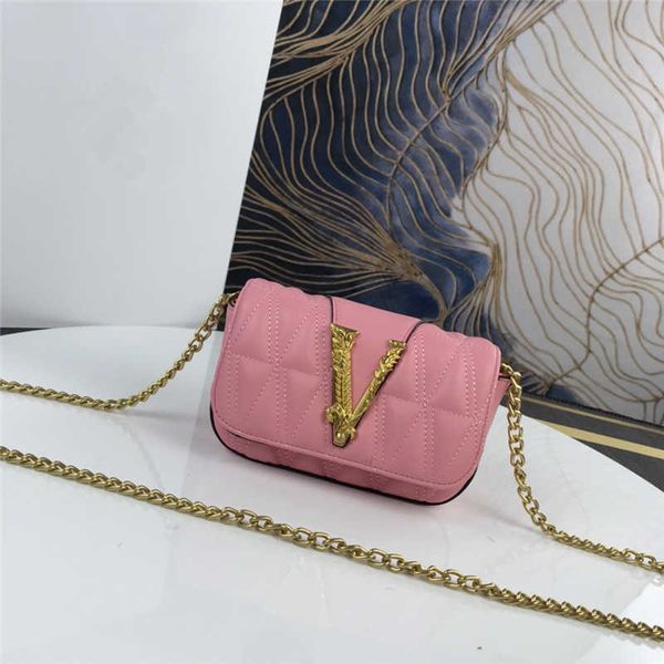 stuff sacks 2022 metal letter handbag single shoulder oblique span small square quilted cowhide magnetic buckle flap chain bag 221019
stuff sacks 2022 metal letter handbag single shoulder oblique span small square quilted cowhide magnetic buckle flap chain bag 221019