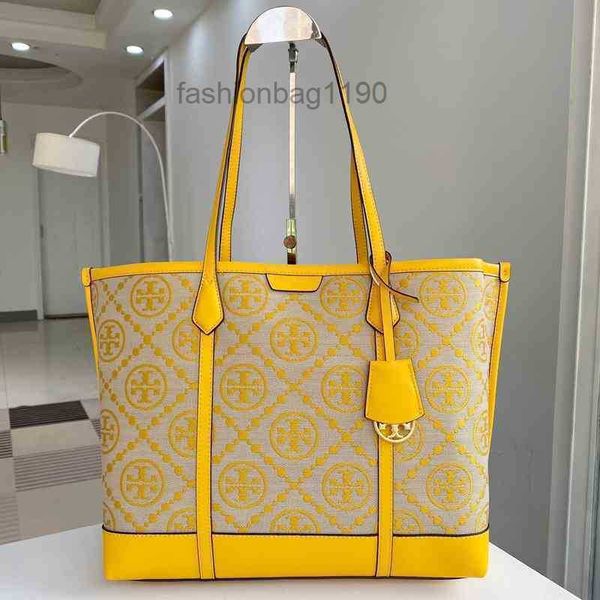 designer crossbody bags handbags t0rys bag tote women's 2022canvas printed cowhide one shoulder cross fashion casual mami shopping bags
designer crossbody bags handbags t0rys bag tote women's 2022canvas printed cowhide one shoulder cross fashion casual mami shopping bags