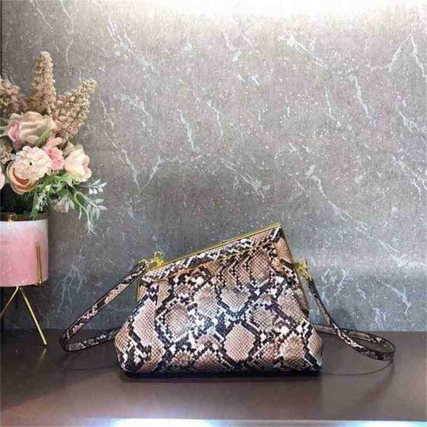 designer first handbags bag wholesale dinner bag lady messenger bags leather retro urban style iyln
designer first handbags bag wholesale dinner bag lady messenger bags leather retro urban style iyln