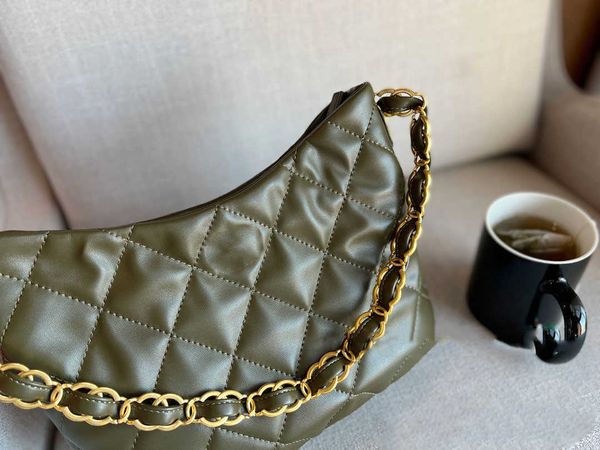 winter 2022 tote bag shopping bags designer handbag shoulder bag luxury women crossbody olive green large capacity purse
winter 2022 tote bag shopping bags designer handbag shoulder bag luxury women crossbody olive green large capacity purse