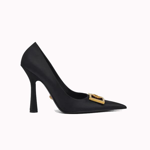 realfine shoes 5a 8103330 vs medussa crystal pumps shoe for women size 35-41, Black
realfine shoes 5a 8103330 vs medussa crystal pumps shoe for women size 35-41, Black