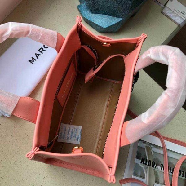 original quality tote bag marc's jacob designer bags woman's handbag leather cowhide corssbody southern peach one shoulder messeng
original quality tote bag marc's jacob designer bags woman's handbag leather cowhide corssbody southern peach one shoulder messeng