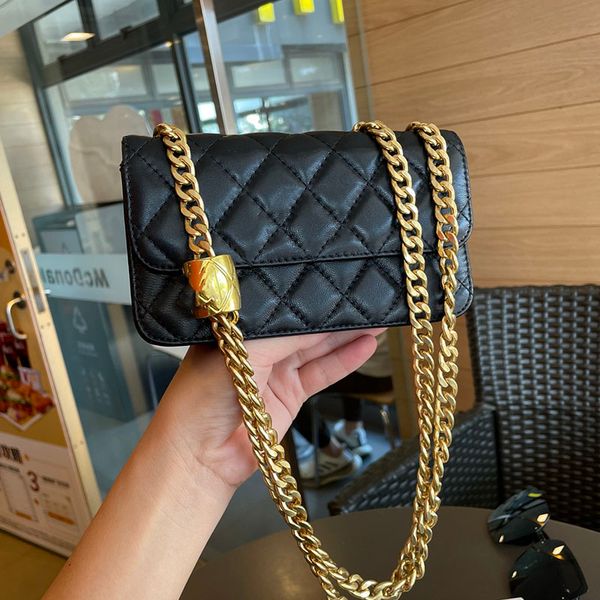22f/w womens 3in1 waist bust underwarm lambskin bags classic quilted real leather multi pochette outdoor sport cuban link gold metal crush b
22f/w womens 3in1 waist bust underwarm lambskin bags classic quilted real leather multi pochette outdoor sport cuban link gold metal crush b