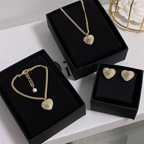 luxury designer bracelet necklace earring set sterling gold pearl embellished diamond heart bangle shape original fashion classic women jewe, Silver
luxury designer bracelet necklace earring set sterling gold pearl embellished diamond heart bangle shape original fashion classic women jewe, Silver
