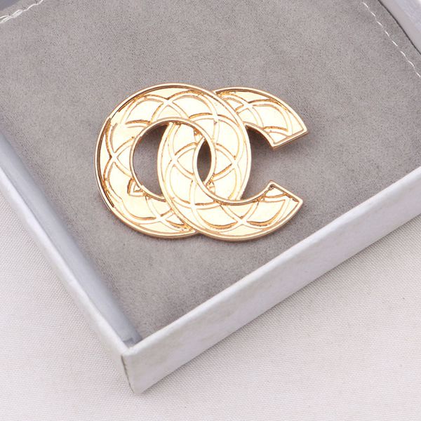 luxury designer 18k gold plated faux leather brooches fashion women crystal rhinestone brand letter brooche sweater suit brought pin clothin, Gray
luxury designer 18k gold plated faux leather brooches fashion women crystal rhinestone brand letter brooche sweater suit brought pin clothin, Gray