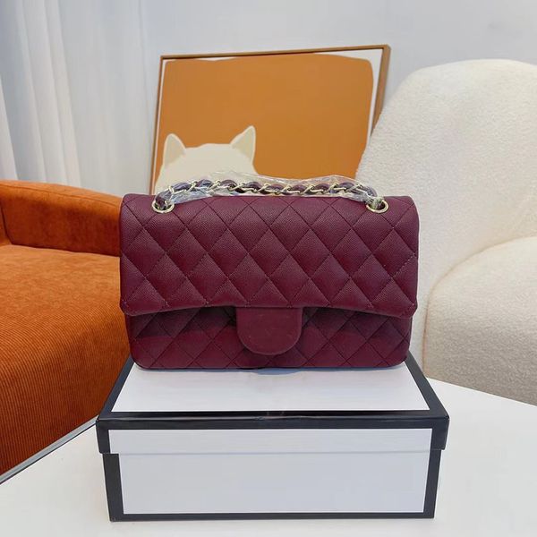 designer shoulder bag women caviar grain cowhide leather chain messenger bag clutch flap check velour thread purse letters solid hasp waist
designer shoulder bag women caviar grain cowhide leather chain messenger bag clutch flap check velour thread purse letters solid hasp waist