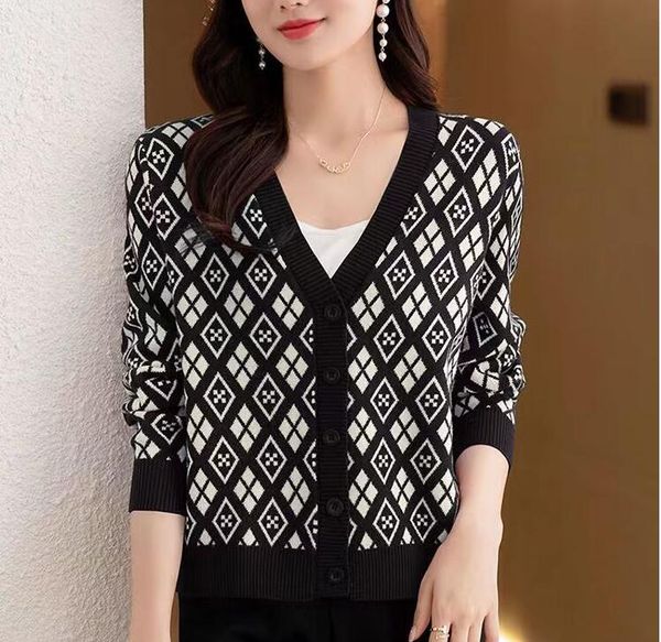 women's sweaters v neck long sleeve knitted sweater designer apple cardigans red cashmere jumper woman black, White;black
women's sweaters v neck long sleeve knitted sweater designer apple cardigans red cashmere jumper woman black, White;black