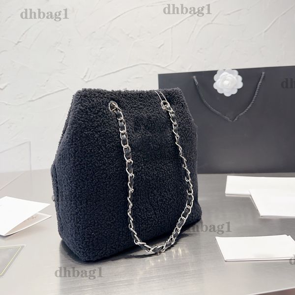 classical designer fall winter style bucket bag original hardware lamb wool metal chain shoulder crossbody atmosphere stylish luxury casual
classical designer fall winter style bucket bag original hardware lamb wool metal chain shoulder crossbody atmosphere stylish luxury casual