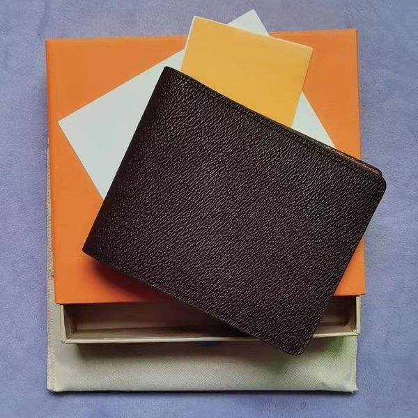 luxury aaa quality men's wallet fashion men's folding card bag available in a variety of colors with full package serial number, Red;black
luxury aaa quality men's wallet fashion men's folding card bag available in a variety of colors with full package serial number, Red;black