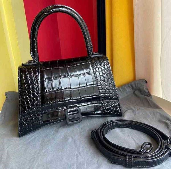 classic designer balencaigass shoulder bags bag version hourglass high b home leather crocodile single shoulder diagonal sense 2022 fashion
classic designer balencaigass shoulder bags bag version hourglass high b home leather crocodile single shoulder diagonal sense 2022 fashion