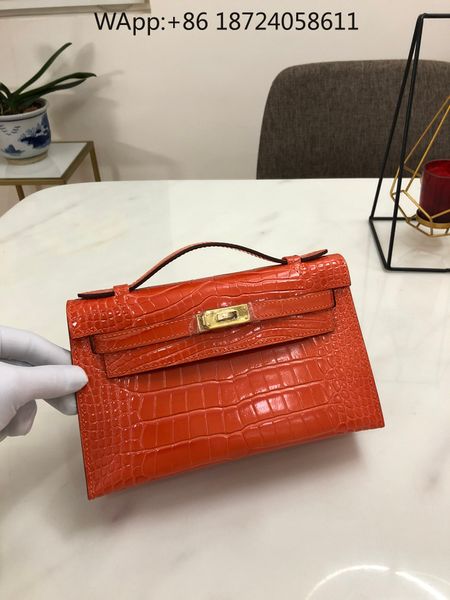 classic lady's hand bag french designer 7a high-end customized quality leisure fashion style imported cowhide pressed crocodile pattern
classic lady's hand bag french designer 7a high-end customized quality leisure fashion style imported cowhide pressed crocodile pattern
