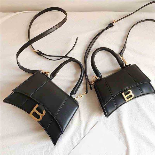 designer balencigas trendy bags bags hourglass leather women's light brand 2022 versatile shoulder messenger
designer balencigas trendy bags bags hourglass leather women's light brand 2022 versatile shoulder messenger