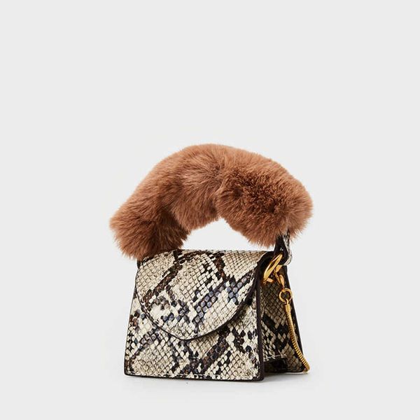 evening bag 2020 new mini female tote quality pu leather women's crocodile pattern handbag plush portable shoulder messenger s c0326
evening bag 2020 new mini female tote quality pu leather women's crocodile pattern handbag plush portable shoulder messenger s c0326