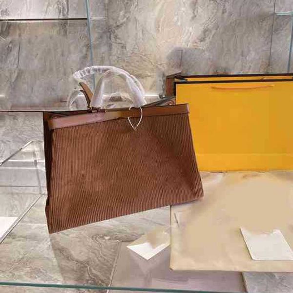 women brand fen designer tote shoulder bags luxury brand women's handbags tote vintage women leather messenger large capacity wallet
women brand fen designer tote shoulder bags luxury brand women's handbags tote vintage women leather messenger large capacity wallet