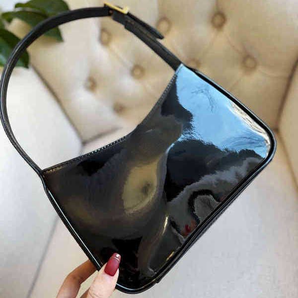 women designer tote y shoulder bags underarm bag luxury patent leather glossy reflective fashion europe and america crossbody female clutch
women designer tote y shoulder bags underarm bag luxury patent leather glossy reflective fashion europe and america crossbody female clutch