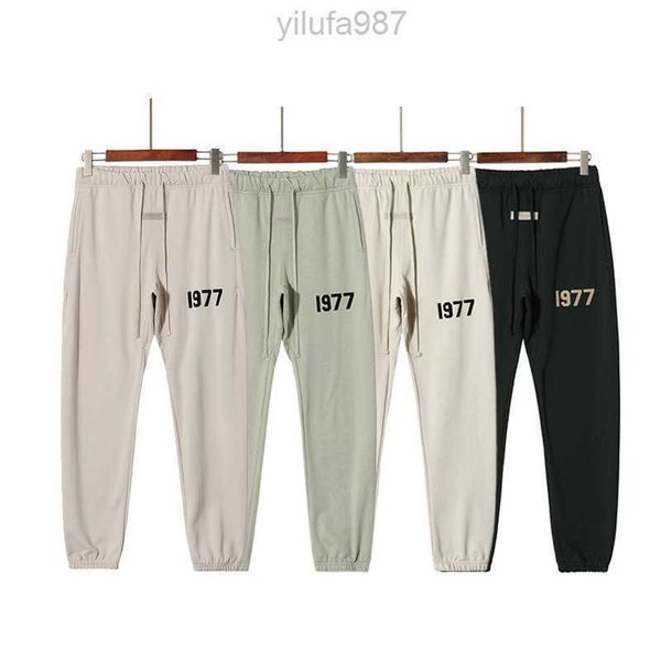 men's pants 2022 autumn new fog double thread essentials flocking 1977 letter terry sports batch, Black
men's pants 2022 autumn new fog double thread essentials flocking 1977 letter terry sports batch, Black