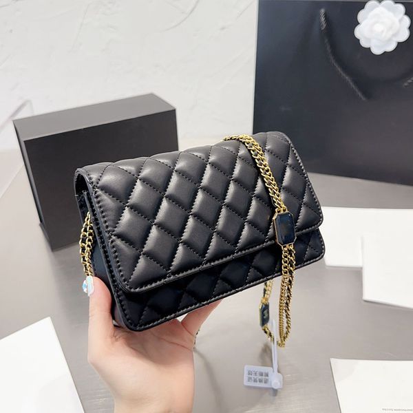 22f/w womens wallet card holder woc bags with gem gold metal matelasse double chain crossbody shoulder multi pochette designer outdoor sacoc, Red;black
22f/w womens wallet card holder woc bags with gem gold metal matelasse double chain crossbody shoulder multi pochette designer outdoor sacoc, Red;black