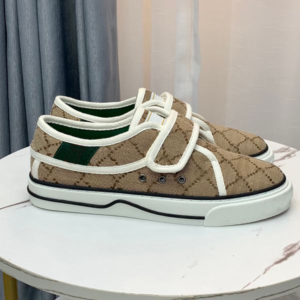 designer sneakers sports shoes casual shoes flats trainers outdoor shoe canvas running mens season shades brand classic 35-45 us4-us11, Black
designer sneakers sports shoes casual shoes flats trainers outdoor shoe canvas running mens season shades brand classic 35-45 us4-us11, Black