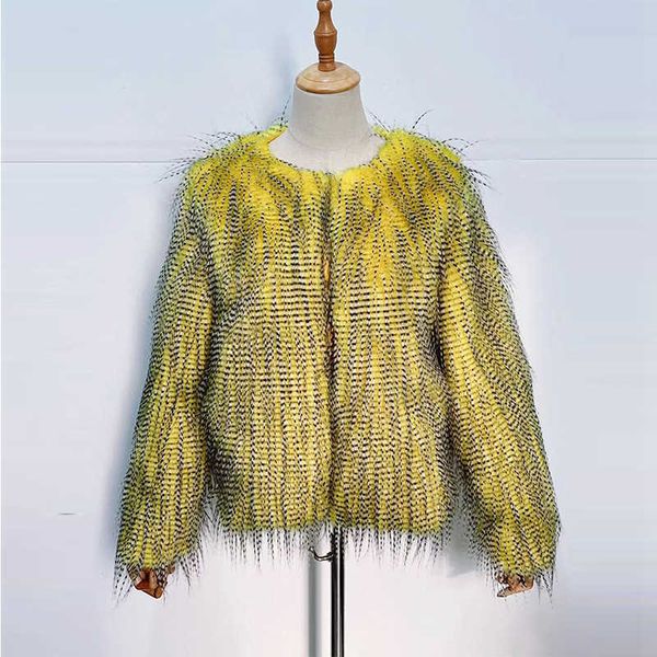 women's faux fur coats 2022 like peacock overcoat autumn winter female imitation faux-fur coat, Black
women's faux fur coats 2022 like peacock overcoat autumn winter female imitation faux-fur coat, Black