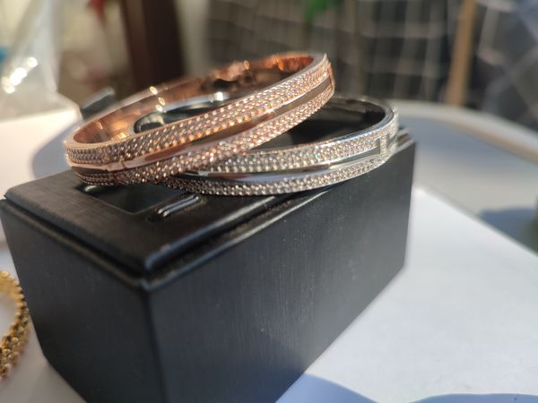 womens charm bangle bracelets designer gold bracelet for women full drilling bracelet designer jewelry femme silver set diamond couple jewle, Black
womens charm bangle bracelets designer gold bracelet for women full drilling bracelet designer jewelry femme silver set diamond couple jewle, Black