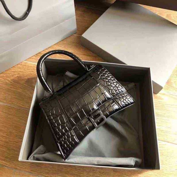 designer balencigas trendy bags women's bags leather 2022 autumn winter versatile b home crocodile hourglass
designer balencigas trendy bags women's bags leather 2022 autumn winter versatile b home crocodile hourglass