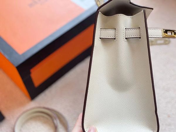 designer women shoulder bag luxury evening bag paris brand vintage leather business crossbody handbag woman work vsb0
designer women shoulder bag luxury evening bag paris brand vintage leather business crossbody handbag woman work vsb0