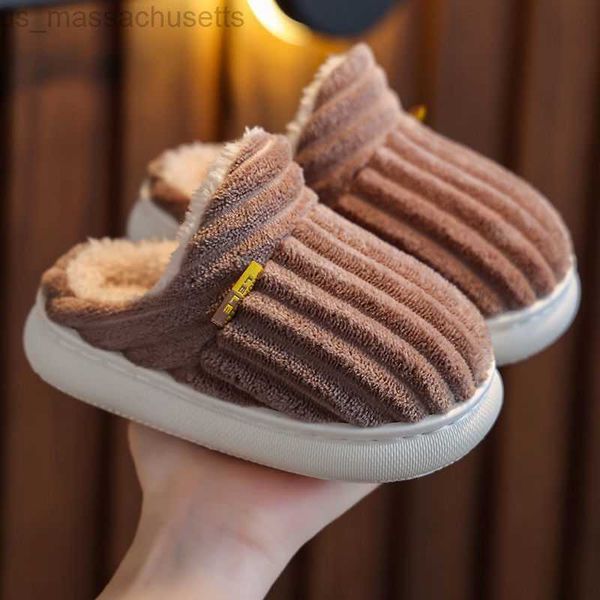 slipper winter baby cotton slippers boys and girls 1-3 years old 2 indoor flat thick soled simple children' l221020, Black;grey
slipper winter baby cotton slippers boys and girls 1-3 years old 2 indoor flat thick soled simple children' l221020, Black;grey