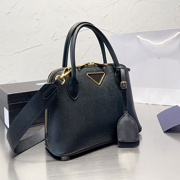 solid color shell bag women handbags purse crossbody shoulder bags genuine leather fashion letters triangle sign removable wide strap multip
solid color shell bag women handbags purse crossbody shoulder bags genuine leather fashion letters triangle sign removable wide strap multip