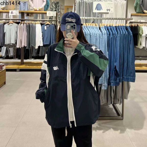 new balancess 2022ss autumn splicing color contrast jacket for men and women, Black;brown
new balancess 2022ss autumn splicing color contrast jacket for men and women, Black;brown