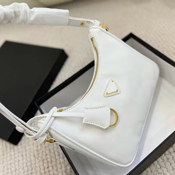 lady purse new fashion underarm shoulder bag nylon leather triangle sign re-edition zip tote handbag luxury milano women shopping travel cos
lady purse new fashion underarm shoulder bag nylon leather triangle sign re-edition zip tote handbag luxury milano women shopping travel cos