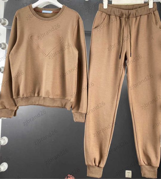 tracksuits womens two piece pants chest jacquard triangle logo long sleeved hoody elastic waists lace-up beam foot casual trousers sports st, White
tracksuits womens two piece pants chest jacquard triangle logo long sleeved hoody elastic waists lace-up beam foot casual trousers sports st, White