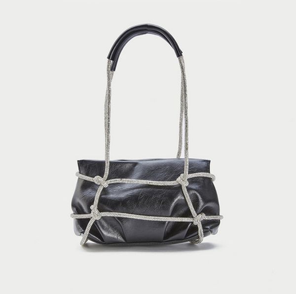 simple pu autumn winter new women's bag rhinodiamond chain cloud soft one shoulder armpit female bag
simple pu autumn winter new women's bag rhinodiamond chain cloud soft one shoulder armpit female bag