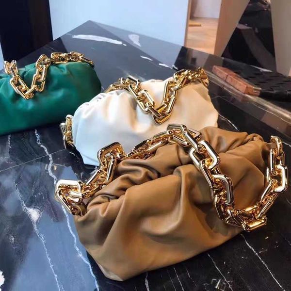 evening bag 2022 women's real leather bag cloud soft wrinkled dumpling shoulder messenger large chain handbag designer fashion
evening bag 2022 women's real leather bag cloud soft wrinkled dumpling shoulder messenger large chain handbag designer fashion