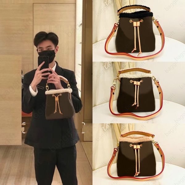 neonoe bb bags 23ss women winter totes fleece fur shearling handbag designer mini bucket pocket damier azur shoulder crossbody purse neo noe
neonoe bb bags 23ss women winter totes fleece fur shearling handbag designer mini bucket pocket damier azur shoulder crossbody purse neo noe
