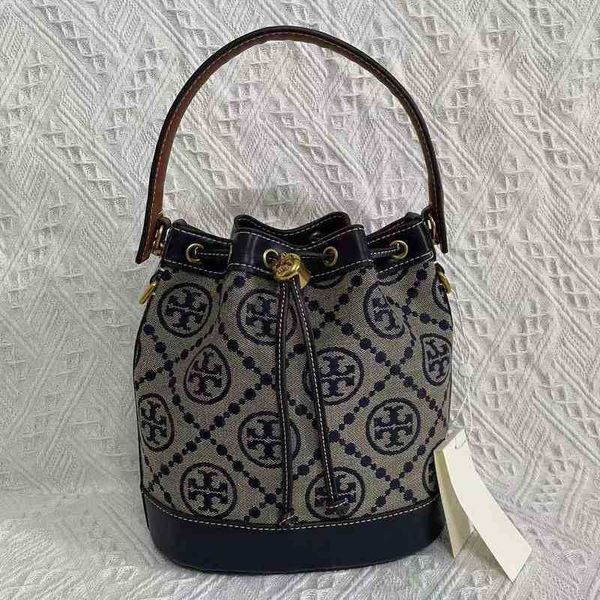 designer bags torys classic handbags bucket 2022 drawstring bags jacquard canvas printed single shoulder diagonal straddle handbag tote wome
designer bags torys classic handbags bucket 2022 drawstring bags jacquard canvas printed single shoulder diagonal straddle handbag tote wome