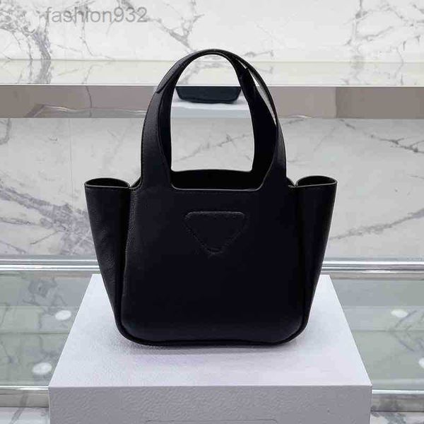 shoulder bags evening bags evening bags luxuries designers women bag shopping handbag leather luxury crossbody basket female purses 2022
shoulder bags evening bags evening bags luxuries designers women bag shopping handbag leather luxury crossbody basket female purses 2022