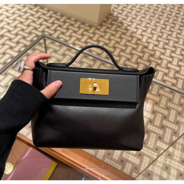 special bag hermee shopping handbag designer offer order mini kellies backpack tote handmade wax line cowhide dumpling portable genuine leat
special bag hermee shopping handbag designer offer order mini kellies backpack tote handmade wax line cowhide dumpling portable genuine leat