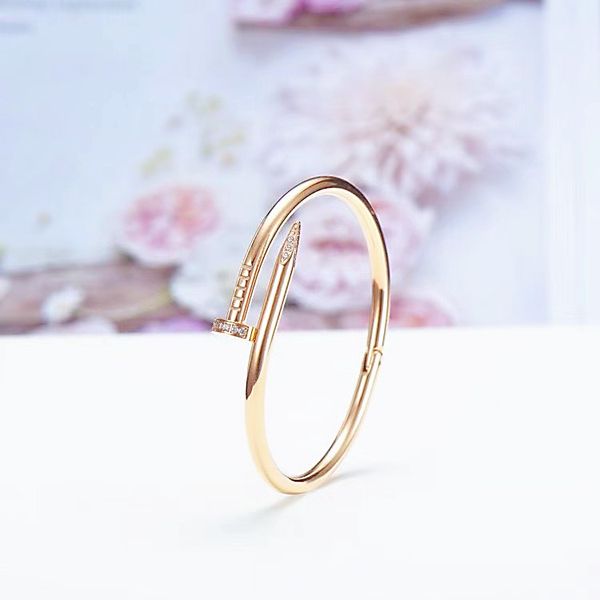 luxury nail bangle designer women's bracelet 18k gold couple cuff for valentine's day 316l titanium jewelry, Black
luxury nail bangle designer women's bracelet 18k gold couple cuff for valentine's day 316l titanium jewelry, Black