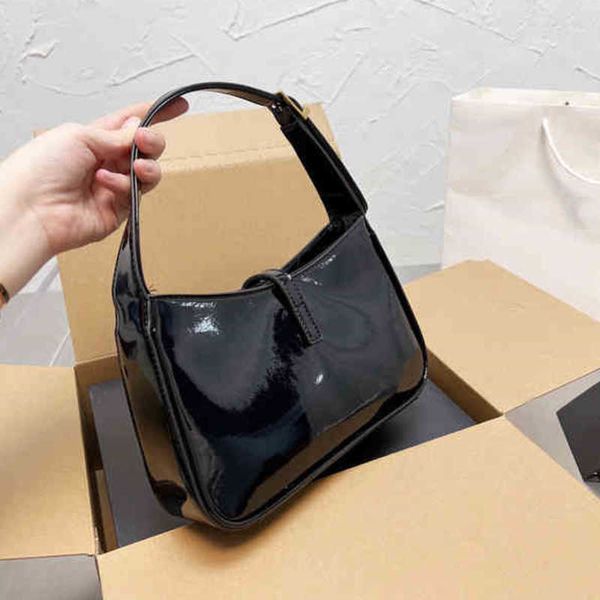women designer tote shoulder bags luxury baguette handbags fashion underarm purse crossbody vintage classic letter
women designer tote shoulder bags luxury baguette handbags fashion underarm purse crossbody vintage classic letter