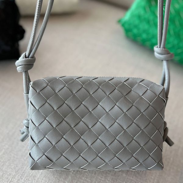 bag botegas purse loop womens camera bags designer luxurys leather one zip shoulder closure handmade weave 15s9
bag botegas purse loop womens camera bags designer luxurys leather one zip shoulder closure handmade weave 15s9