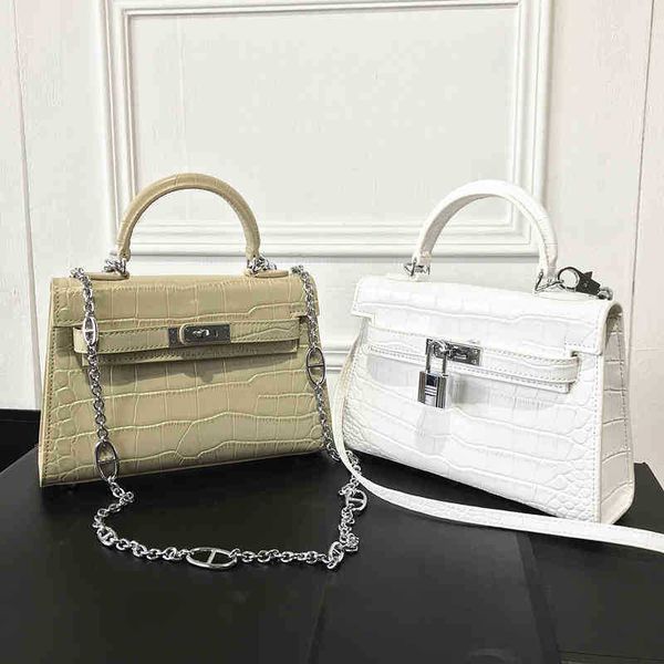 designer luxury women bags kelys herme high version women's fashion trend handbag hand sewn wax thread single shoulder birkins large ca
designer luxury women bags kelys herme high version women's fashion trend handbag hand sewn wax thread single shoulder birkins large ca