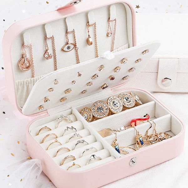 jewelry boxes 2022 organizer display travel portable case button leather storage zipper jewelers joyero 16x11.5x5cm l221021, Black;white
jewelry boxes 2022 organizer display travel portable case button leather storage zipper jewelers joyero 16x11.5x5cm l221021, Black;white