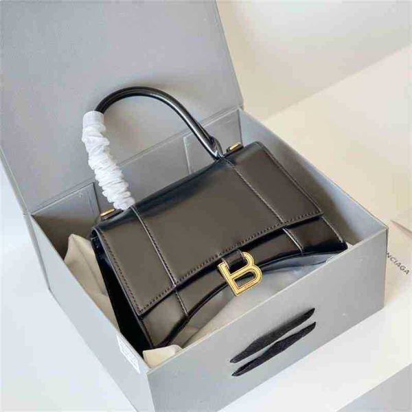 designer bag balencigas handbag luxurys women selling black full leather women's hourglass messenger small fashionable and versatile
designer bag balencigas handbag luxurys women selling black full leather women's hourglass messenger small fashionable and versatile