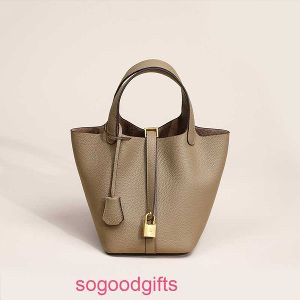 hd handbag designer h bags women s picotin lock handbags tote bag viney bag 2023 new bucket large capacity high class foreign style cvn pwmg
hd handbag designer h bags women s picotin lock handbags tote bag viney bag 2023 new bucket large capacity high class foreign style cvn pwmg